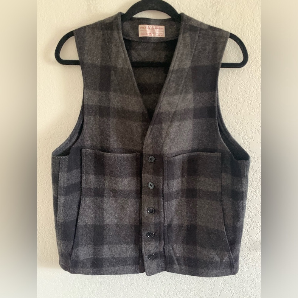 Filson Men’s Mackinaw Wool Vest Charcoal Gray Plaid Hand Warmer Pockets USA